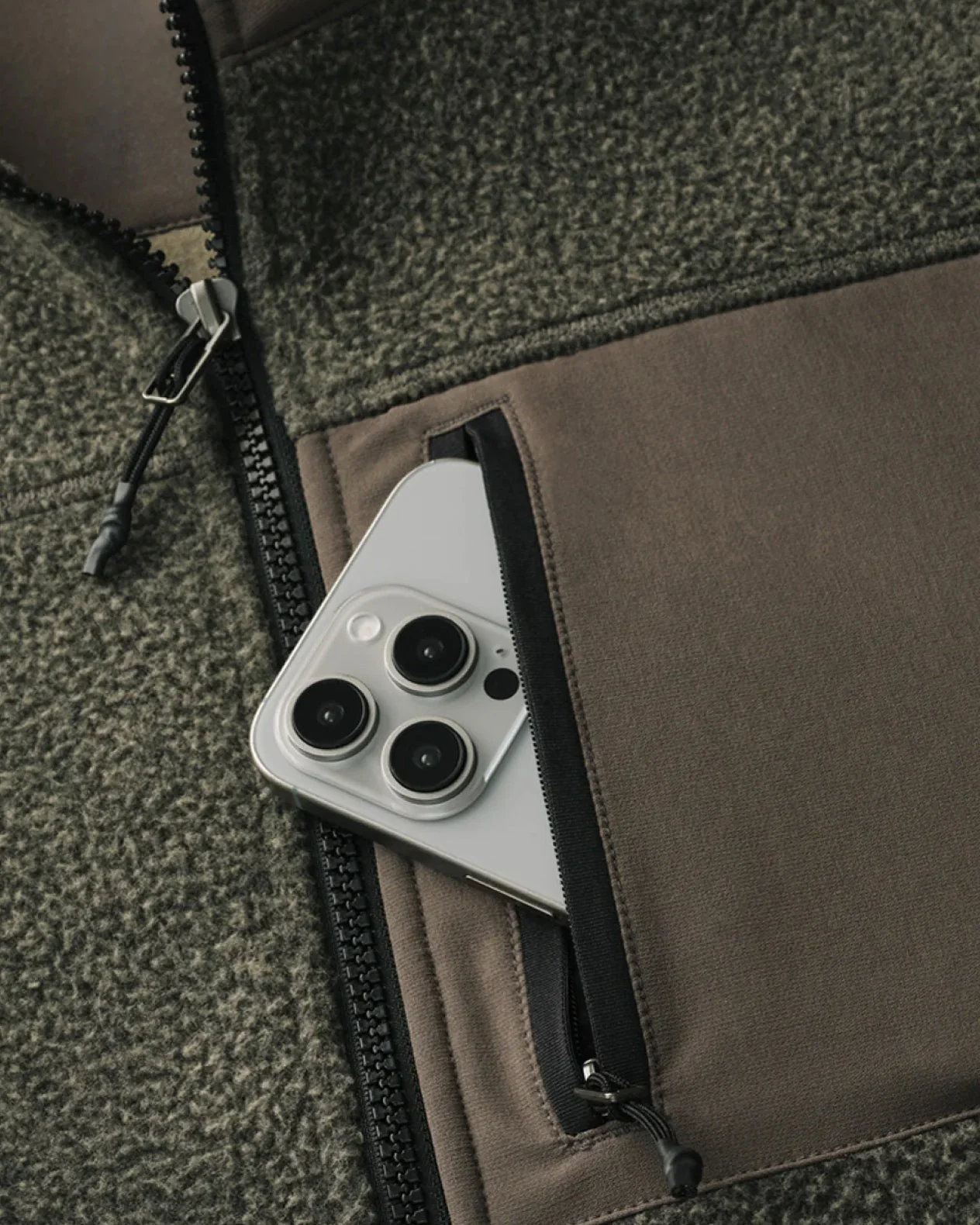 Sherpa Tech Vest - Image 14